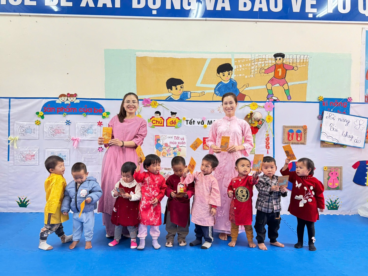 2 Nhà trẻ tt lì xì